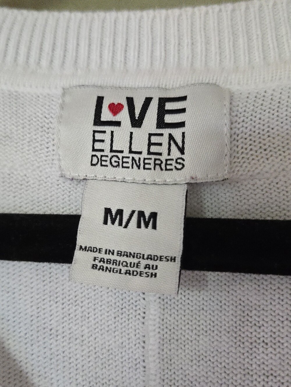 L♡VE Ellen Degeneres | Red & White V-Neck Sweater with Dog Patch, Size M - Picture 4 of 10
